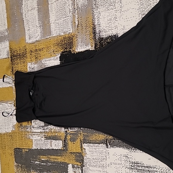 Gorgeous Evening Dress - Picture 2 of 4